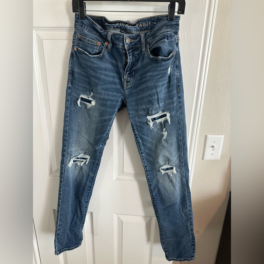 American Eagle Distressed Blue Jeans